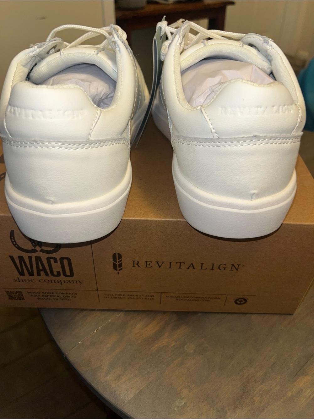 REVITALIGN White Men's Lace-Up Casual Sneakers - Picture 4 of 7